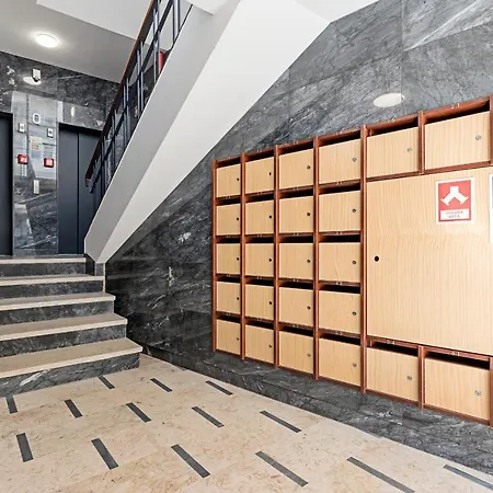 Ceuta By Lovelystay Apartament