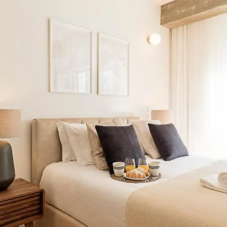 Ceuta By Lovelystay Apartament *