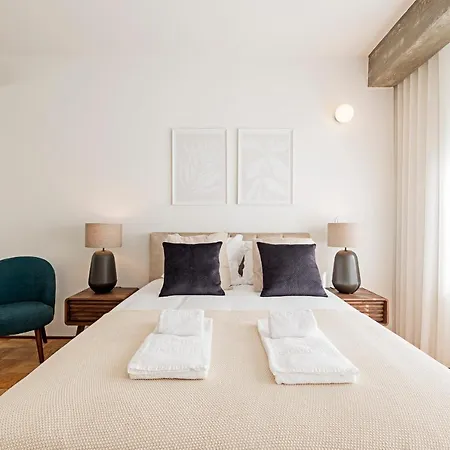 Ceuta By Lovelystay Apartament