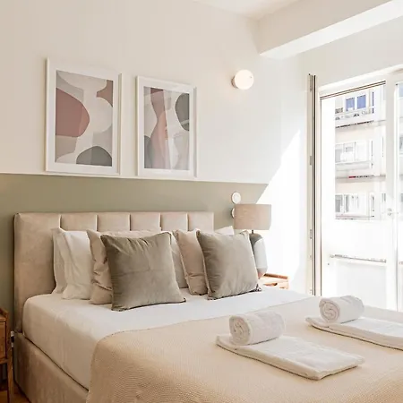 Ceuta By Lovelystay Apartament Porto