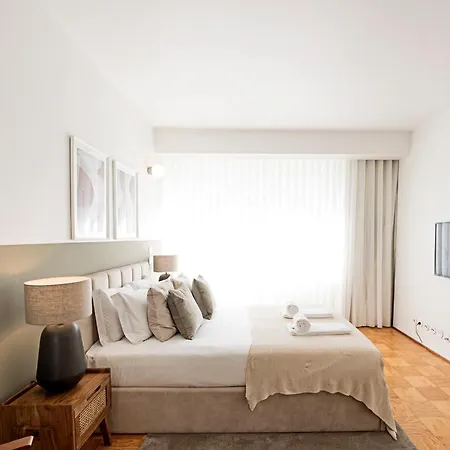 Ceuta By Lovelystay * 포르투