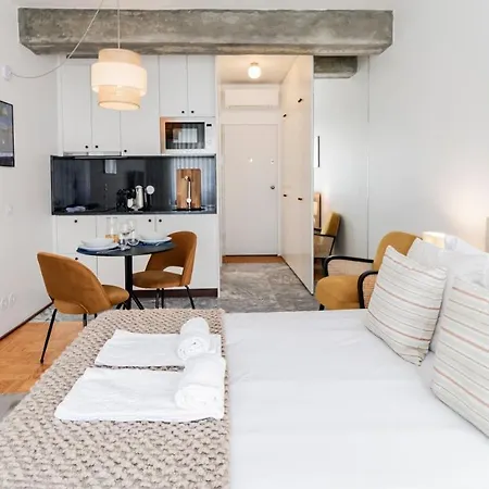 Ceuta By Lovelystay Apartament