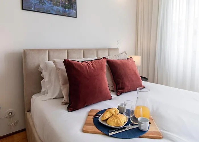 Ceuta By Lovelystay Apartment