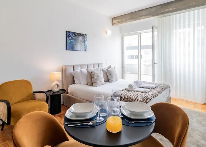 Ceuta By Lovelystay פורטו