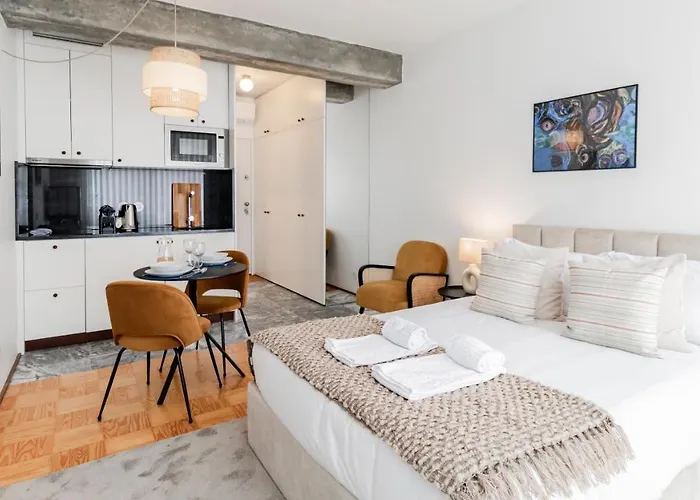 Apartment Ceuta By Lovelystay Porto