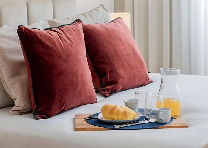 Ceuta By Lovelystay Apartamento *